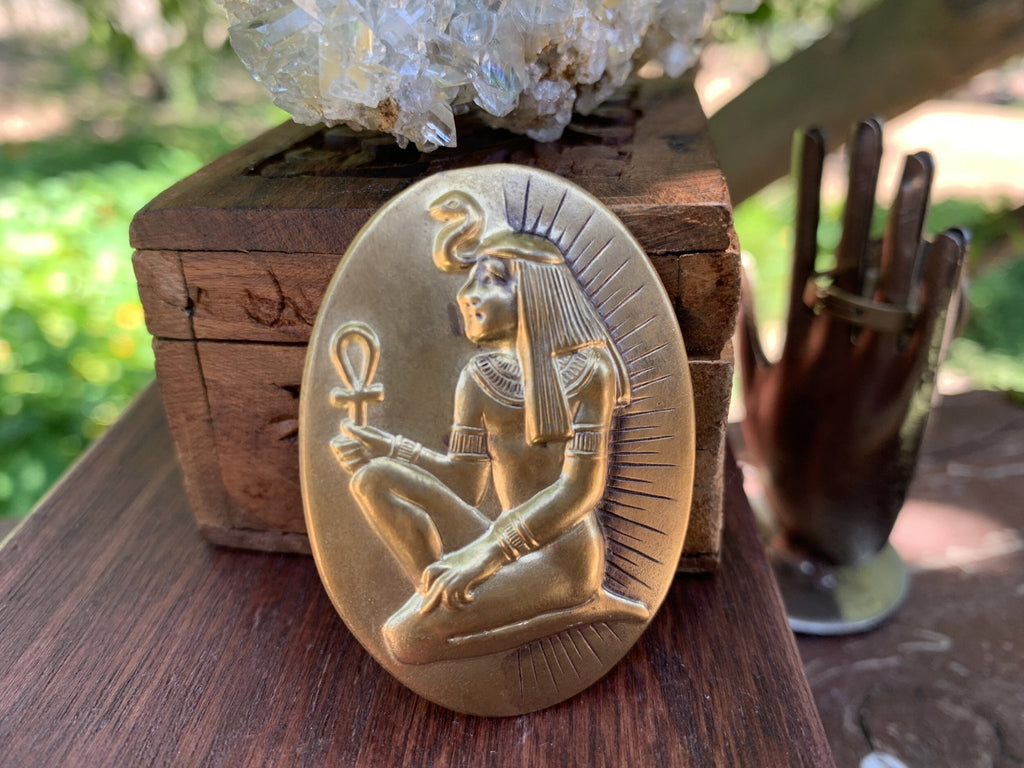 Life Bringer Ring - Golden Treasure Box