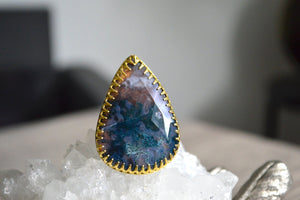 Nature Meets Brass: Unique Jewelry Designs featuring Quartz, Moss Agate, and Seashells
