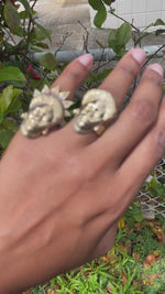 Cargar y reproducir el video en el visor de la galería, Queen of the Summer Isles - Handmade Cameo Ring
