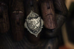 Cargar imagen en el visor de la galería, 9 Lives Brass Cat Ring - Golden Treasure Box
