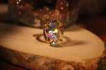 Cargar imagen en el visor de la galería, Arco Iris Brass Skull Ring - Golden Treasure Box
