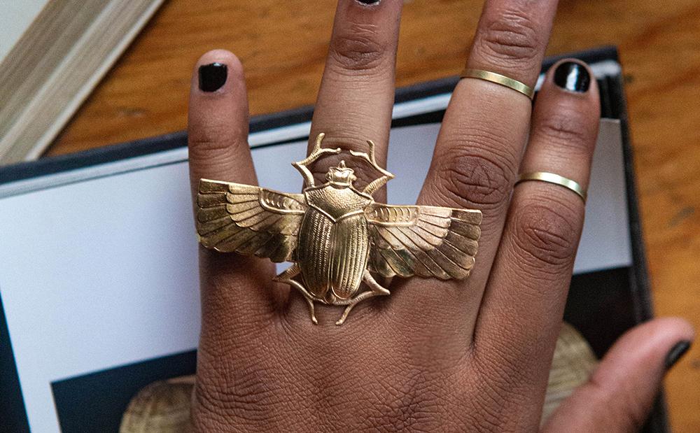Ascendant Scarab Ring - Golden Treasure Box