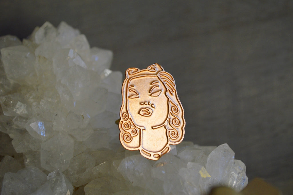 Bella Vintage Copper Cameo Ring - We Love Brass