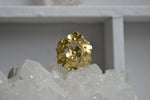 Cargar imagen en el visor de la galería, Bouquet of Daisies Brass Flower Ring - We Love Brass
