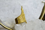 Cargar imagen en el visor de la galería, Coroa Brass Floral Ring - We Love Brass
