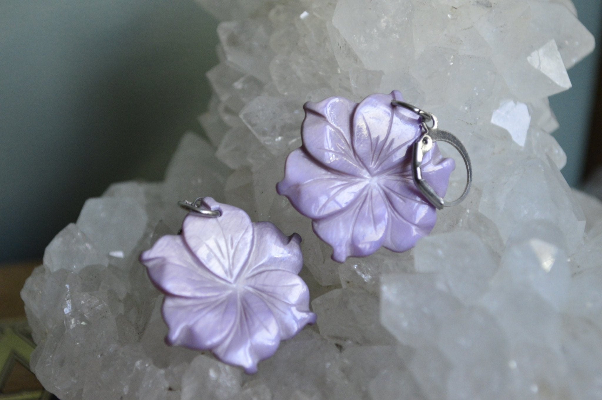 Delicates - Lilac Colored Seashell Flower Earrings - We Love Brass