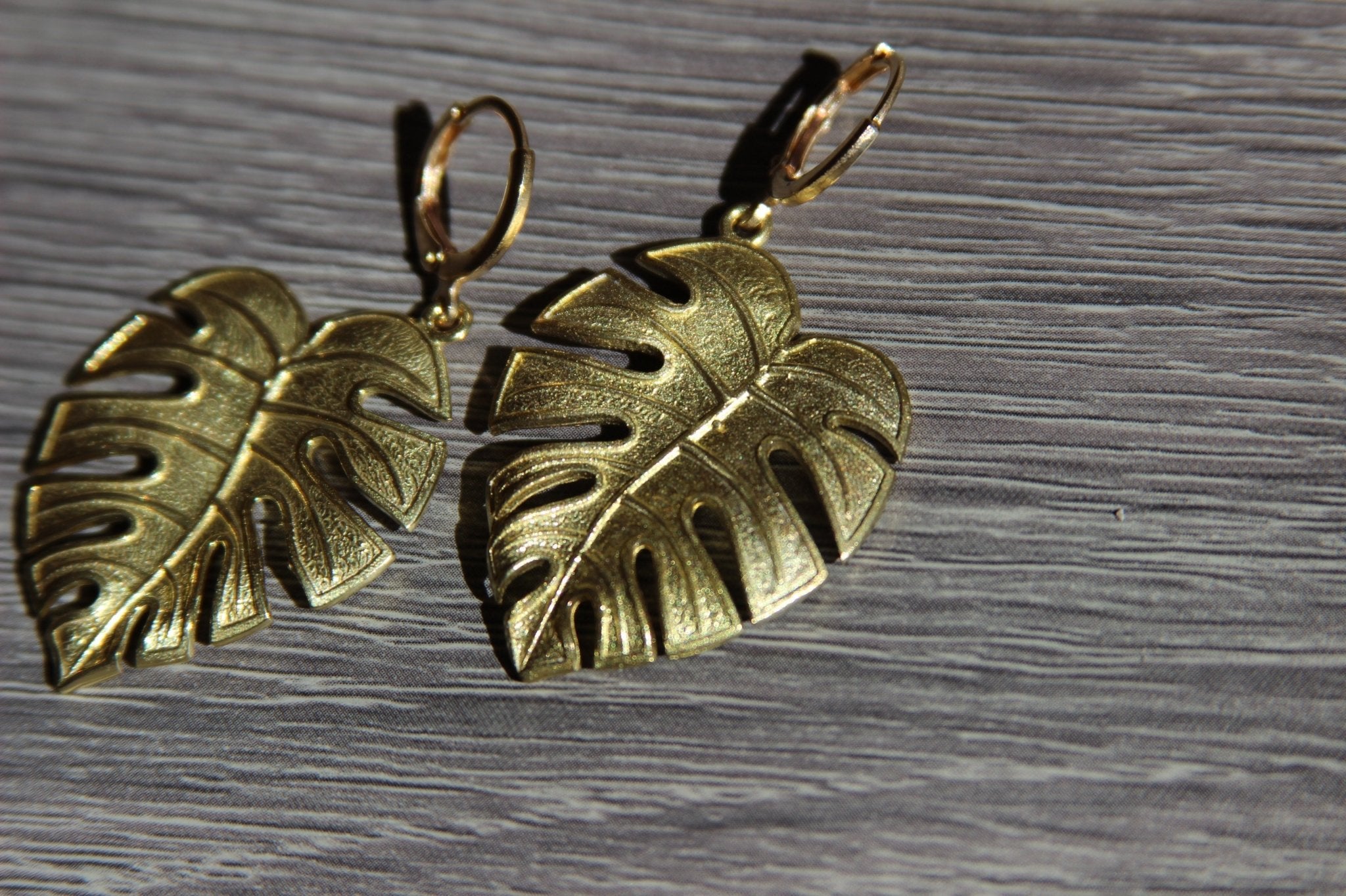 Deliciosa Brass Leaf Earrings - We Love Brass