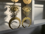 Cargar imagen en el visor de la galería, Evil Eye Brass Earrings - We Love Brass
