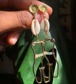 Cargar imagen en el visor de la galería, Flower Child Brass Waistbeads Earrings - We Love Brass
