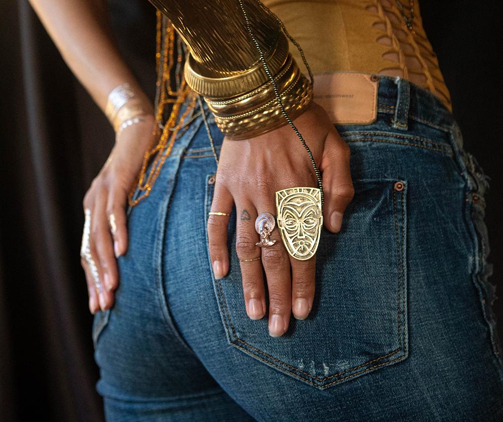 Ganja Man Ring - Golden Treasure Box