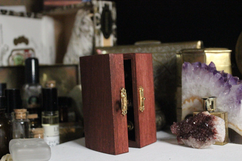 Grandmother's Treasure Box - Golden Treasure Box