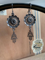 Cargar imagen en el visor de la galería, Hamsa Mandala Earrings - We Love Brass
