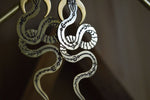 Cargar imagen en el visor de la galería, Into the Jungle Brass Serpent Earrings - We Love Brass
