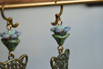 Cargar imagen en el visor de la galería, Jaguar Czech Glass Earring Set - We Love Brass
