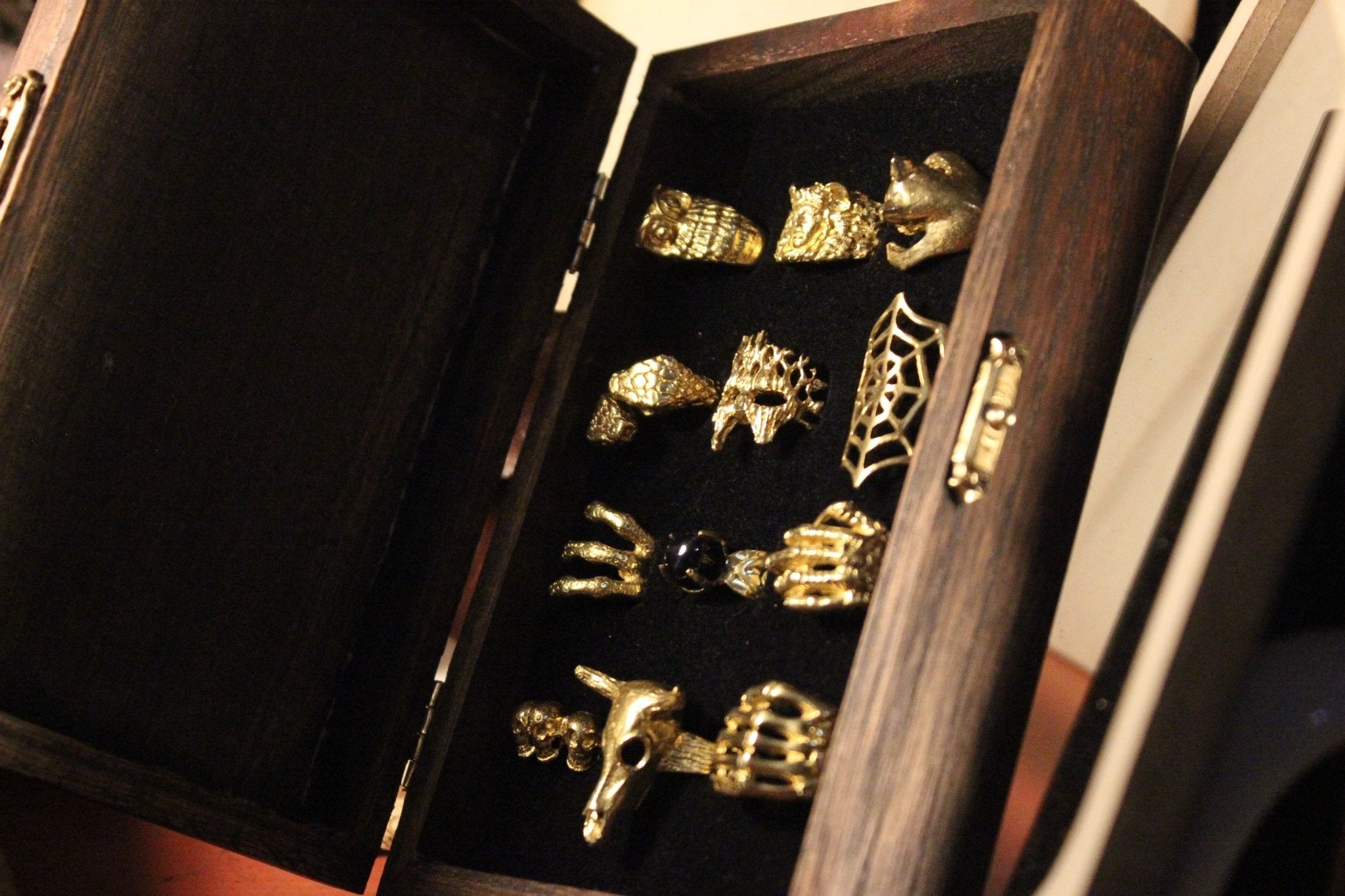 Mother's Hallowed Ring Box - Golden Treasure Box