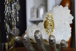 Cargar imagen en el visor de la galería, Sentimental Blue - Vine and Flor Brass Ring - We Love Brass
