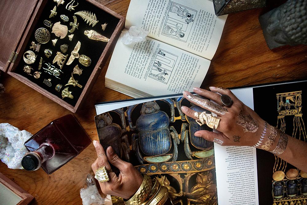 Sittin' on High Pharaoh Ring - Golden Treasure Box