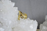 Cargar imagen en el visor de la galería, So Vine Brass Leaf Ring - We Love Brass
