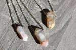 Cargar imagen en el visor de la galería, Solitaire Blossom Silver Necklaces - We Love Brass
