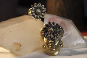 Sunflower Goddess Vintage Ring Set - Brass - We Love Brass