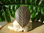 Cargar imagen en el visor de la galería, Sweet Birch Leaf Ring - Golden Treasure Box

