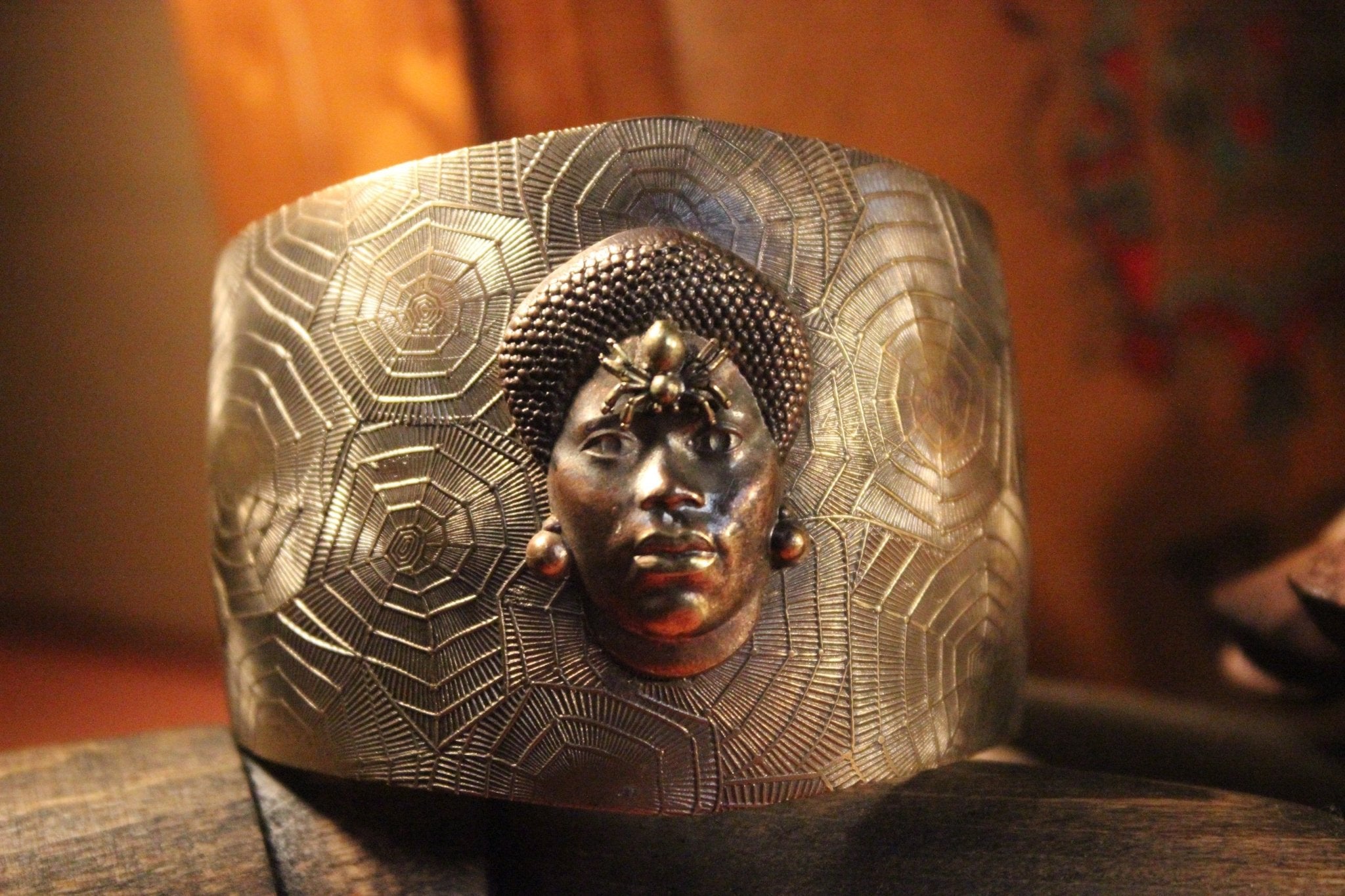 Teia Handmade Brass Cuff - Golden Treasure Box