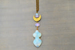 Cargar imagen en el visor de la galería, The Moon Goddess Opalite Necklace - We Love Brass

