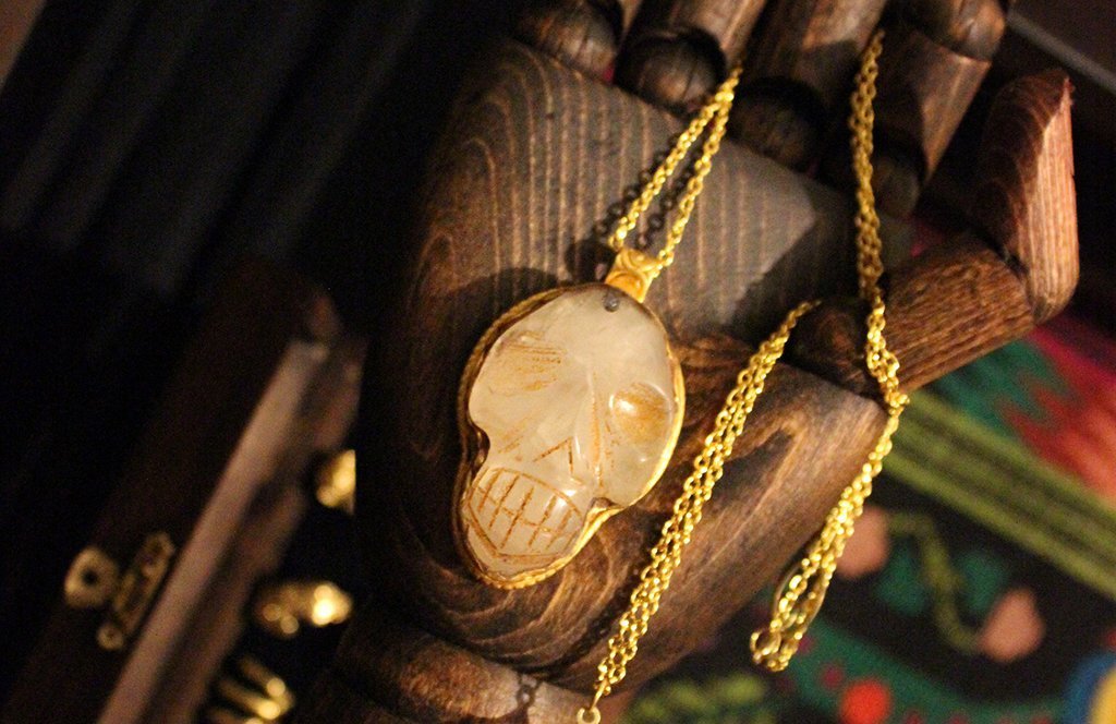 Thee Crystal Skull Necklace - Golden Treasure Box