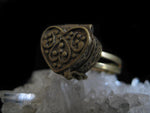 Load image into Gallery viewer, Vintage Heart Locket Ring II - Golden Treasure Box

