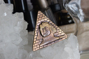 Vintage Sphinx Brass Ring - Golden Treasure Box