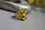 Cargar imagen en el visor de la galería, Wavy - Twisted Brass Ring - We Love Brass
